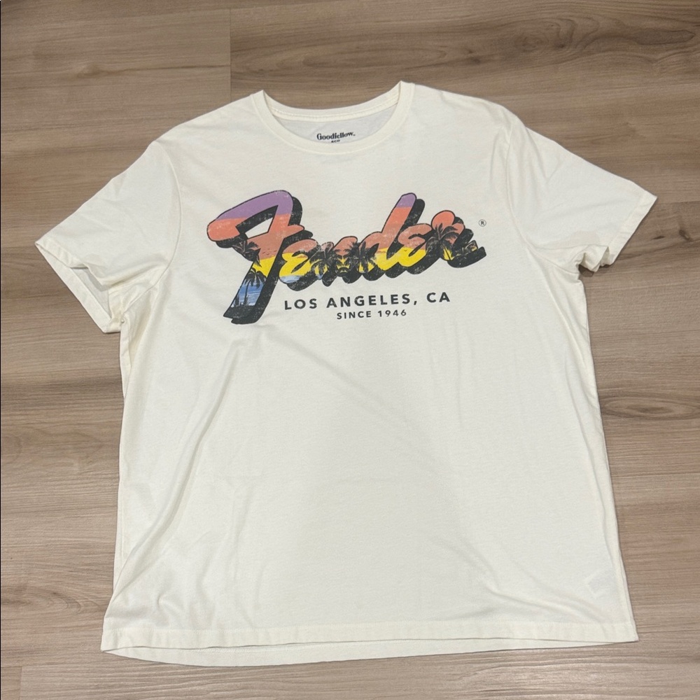 Goodfellow Co Men's XL Cream Colour Fender LA Graphic Tee